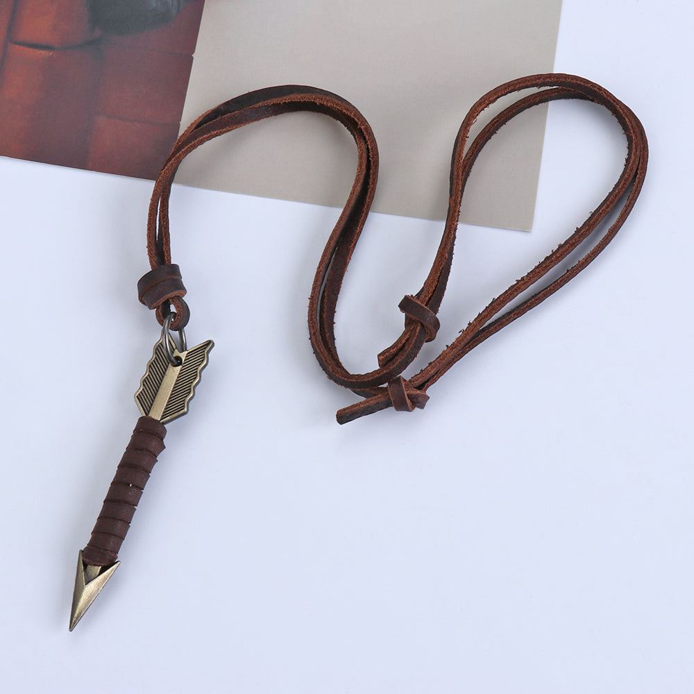 Handgemachte Vintage Leder Pfeil Anhänger Halskette, braun, Unisex Schmuck Accessoire.