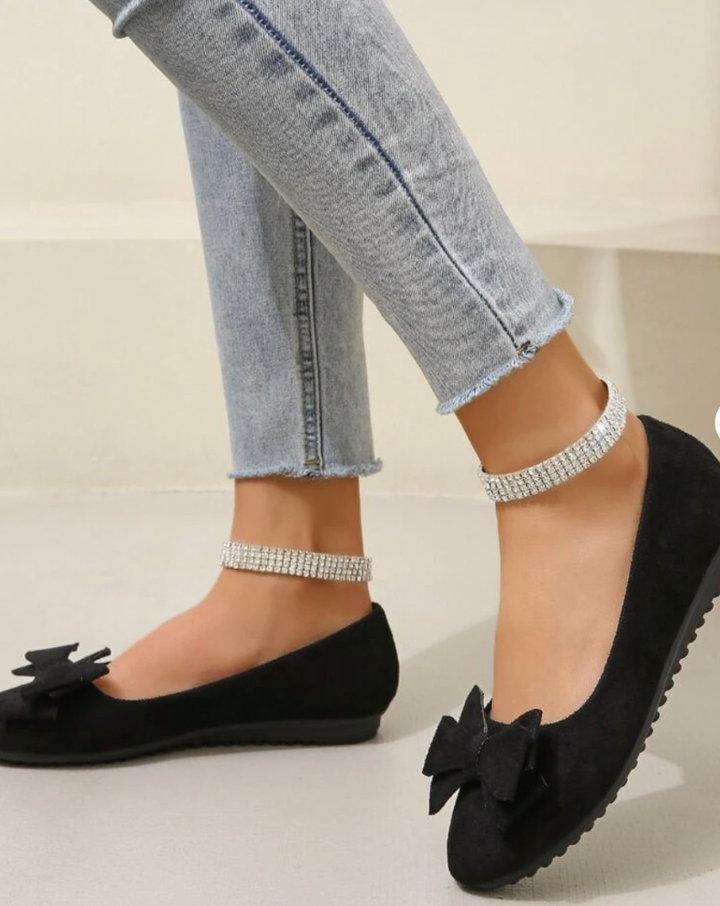Damen Ballerinas Schwarz mit Schleife und Strass, elegante flache Schuhe, modisch und bequem.