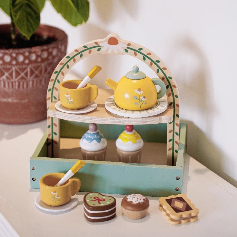 Trä-tekannasats för barn med cupcakes – Lekstund