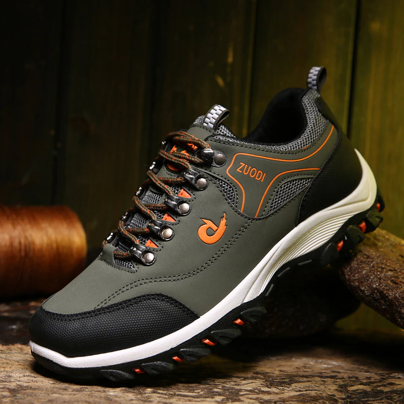Grüne orthopädische Wanderschuhe, atmungsaktiv, rutschfest, für Outdoor-Aktivitäten.