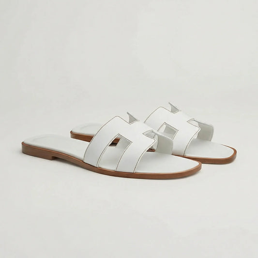 Flache Sandalen Mit Ausgeschnittenem Riemendesign - Kerry