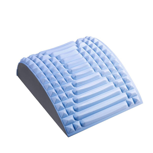 Blaues orthopädisches Keilkissen, ergonomisch, für Rückenunterstützung und Schmerzlinderung.