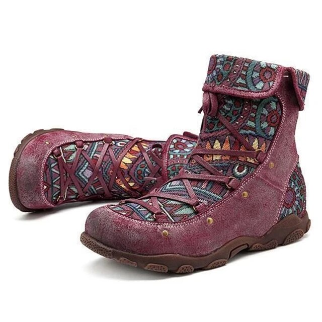 Lila Damenstiefel mit ethnischem Muster, rutschfeste Sohle, modisch, bequem, Freizeit.