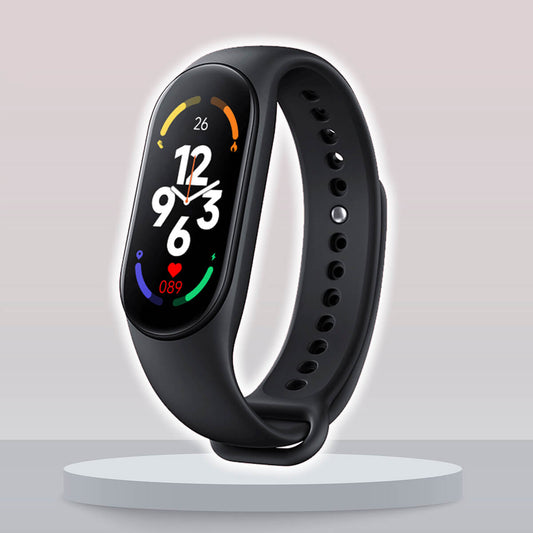 Schwarzes Fitnessarmband mit Farbdisplay, Herzfrequenzmesser, Schrittzähler, modernem Design.