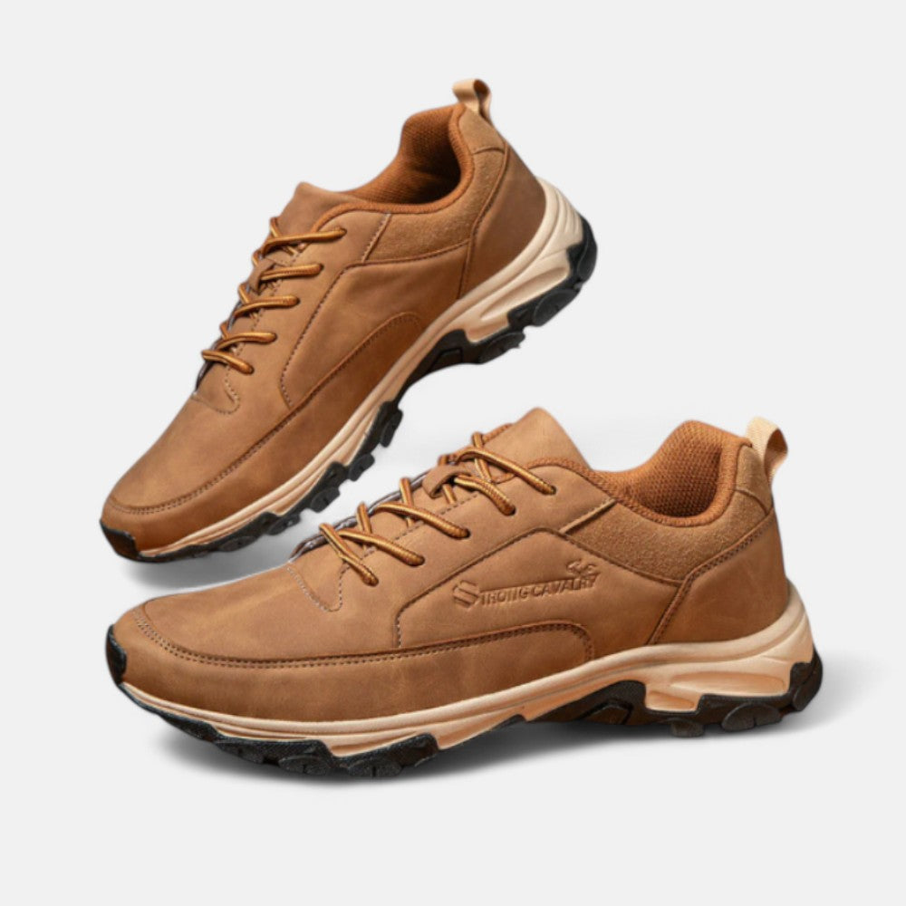 Braune Herren-Sneaker aus Leder, rutschfeste Sohle, sportlich, bequem, modisch.