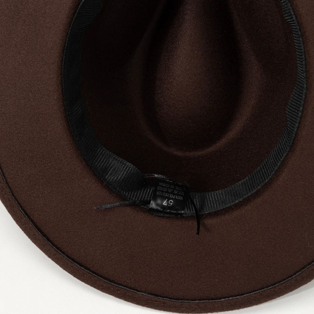 Brauner Filzhut, Größe 57, mit schwarzem Innenband, elegante Kopfbedeckung für Herren.