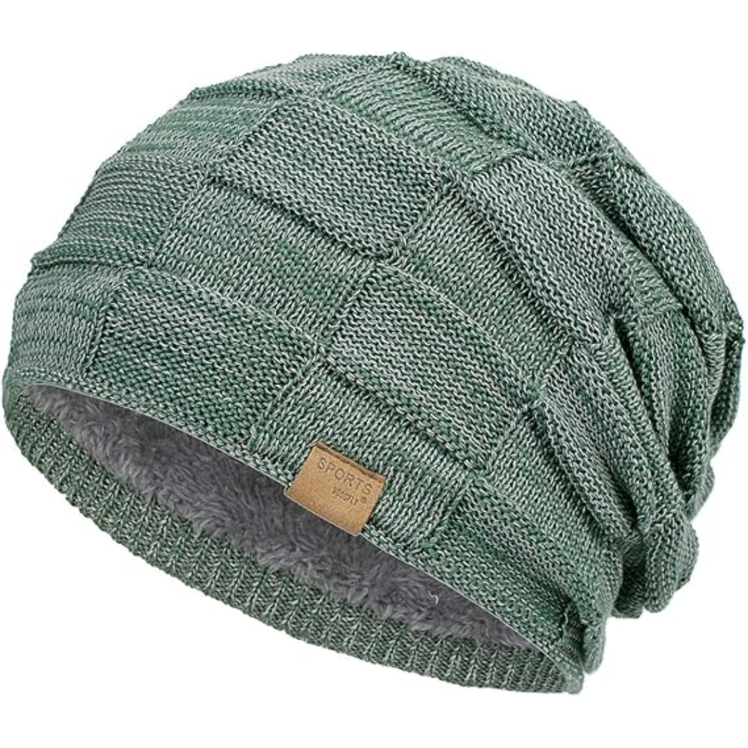 Grüne Strickmütze aus Wolle, kariertes Design, warmes Winteraccessoire für Herren und Damen.
