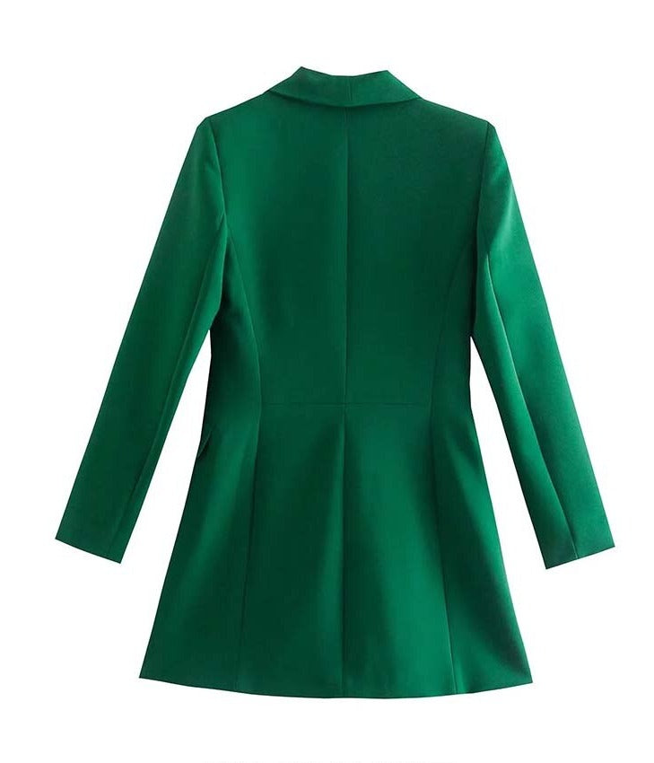 Grüner Damenblazer, langärmelig, elegantes Design, aus hochwertigem Material.