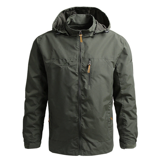 Armeegrüne Herrenjacke mit Kapuze, Reißverschluss, wasserabweisend, Outdoor-Bekleidung.