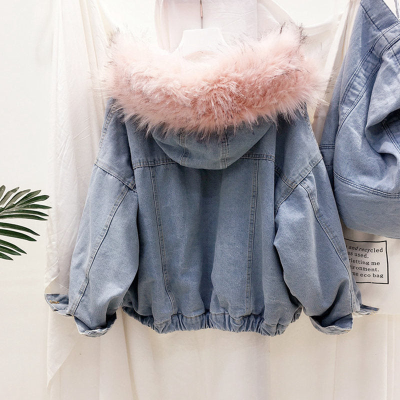 Damen Jeansjacke mit rosa Kunstfellkapuze, lässig, modisch, Herbst Winter, blau.