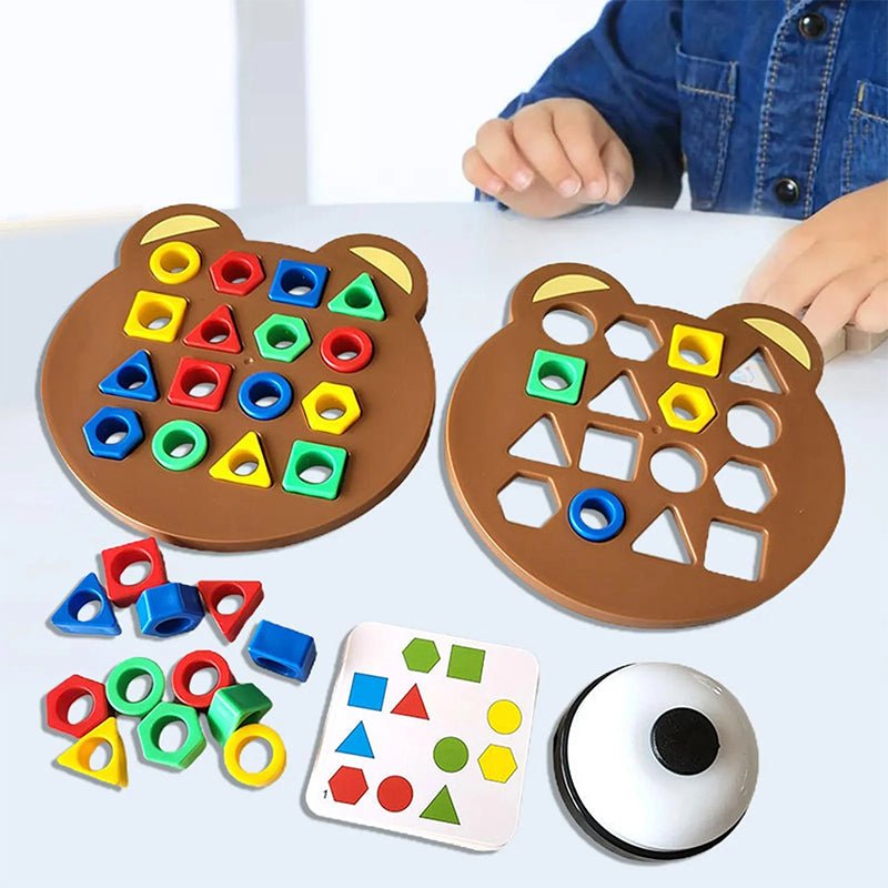 Bär-förmiges Lernspielzeug aus Holz mit bunten geometrischen Formen für Kinder.