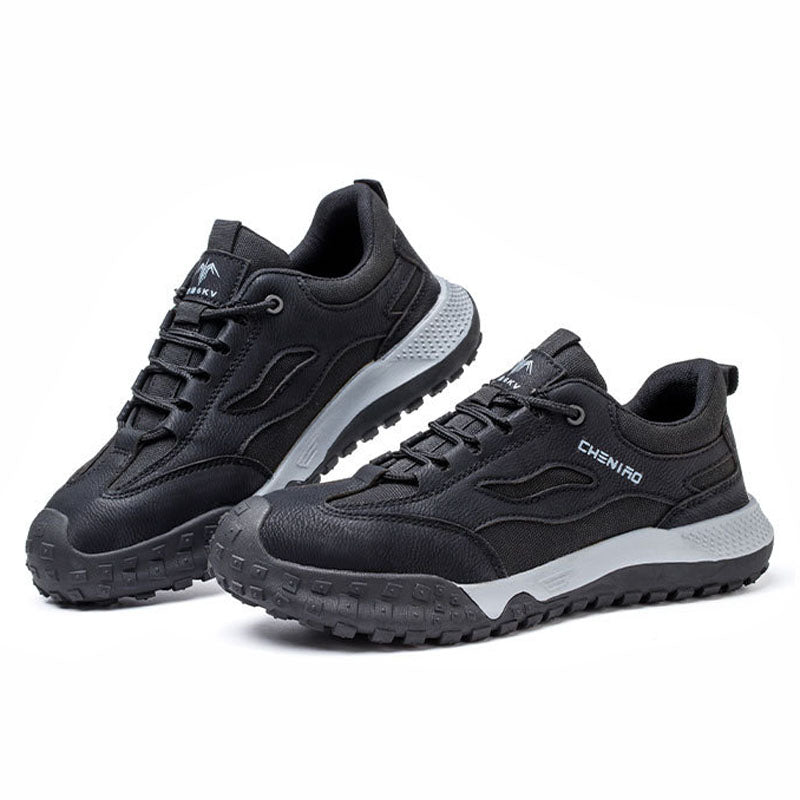 Schwarze Outdoor-Sneaker für Herren, rutschfeste Sohle, atmungsaktiv, ideal für Wandern.