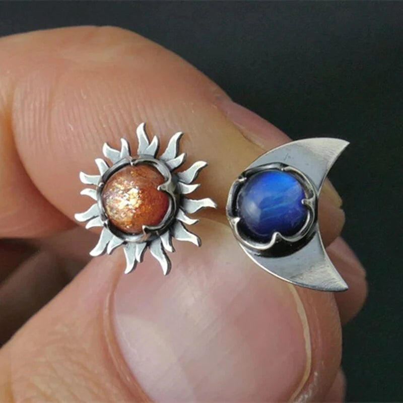 Sonnen- und Mond-Ohrringe, Silber, mit rotem und blauem Stein, handgefertigter Schmuck.
