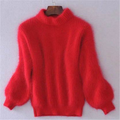 Roter Damenpullover aus Mohair, langärmlig, Rollkragen, weiches Material, modisch.