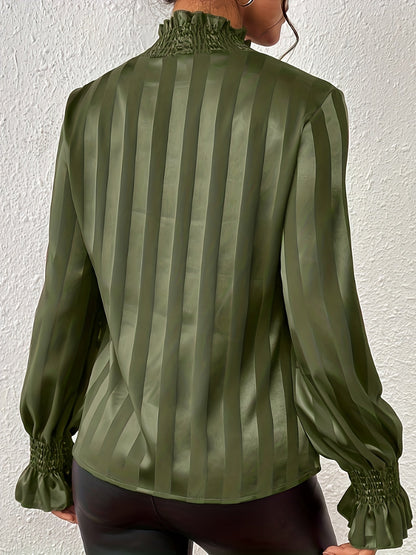 Satin damblus med långa ärmar och volangkrage – Noëlle