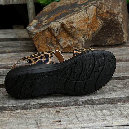 Avslappnade dam sandaler med kardborreband – Nina