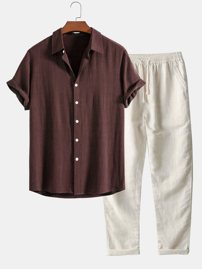 Braunes Leinenhemd und weiße Leinenhose, Sommermode, Herrenbekleidung, lässiger Stil