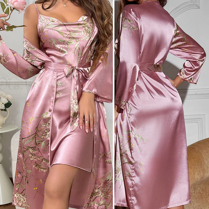 Tvådelat satin-nattlinne & kimono med blommönster – Noelle