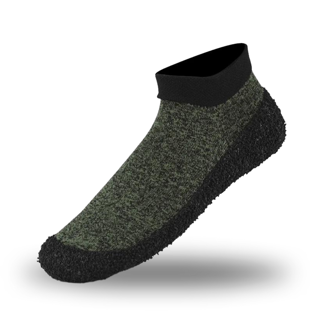 Grüne rutschfeste Sockenschuhe für Erwachsene, bequem, atmungsaktiv, ideal für Indoor-Aktivitäten.