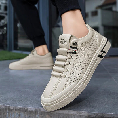 Herresneakers i perforerat läder med lätt konstruktion – Ethan