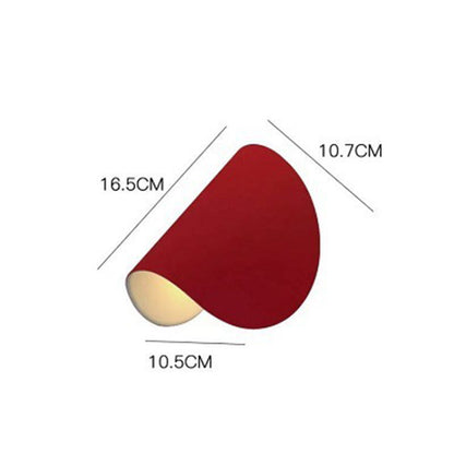 Rote Wandlampe, modernes Design, Maße 16,5x10,7x10,5 cm, Innenbeleuchtung, Metall.