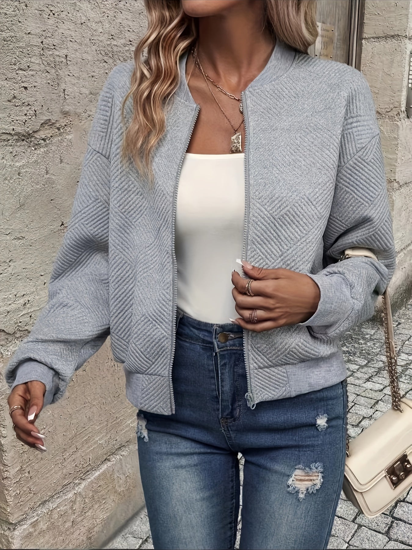 Stilfull zip-up-jacka för dam – Rivkas höstkollektion