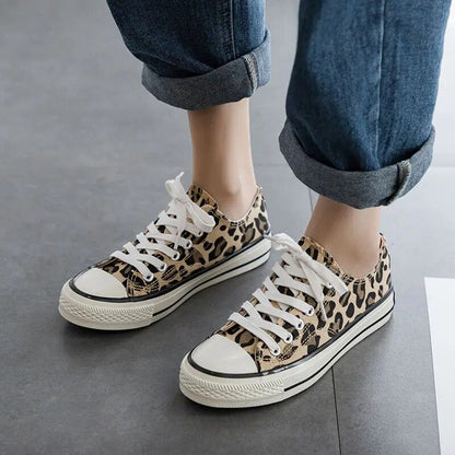 Stiliga leopardsneakers för damer – Savannah