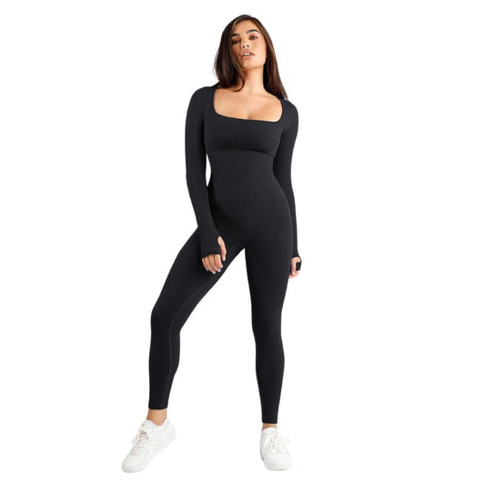 Sportig jumpsuit med fyrkantig utskärning – Mira