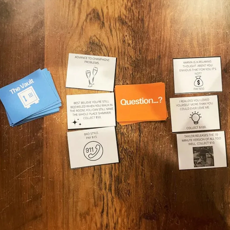 Musikbaserat brädspel med sangkort och monopolpengar för spelaftnar