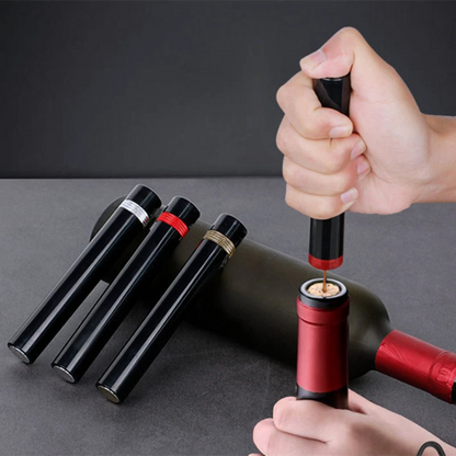 Elektrischer Weinflaschenöffner, schwarz-rot, Edelstahl, ergonomisch, Weinaccessoire.