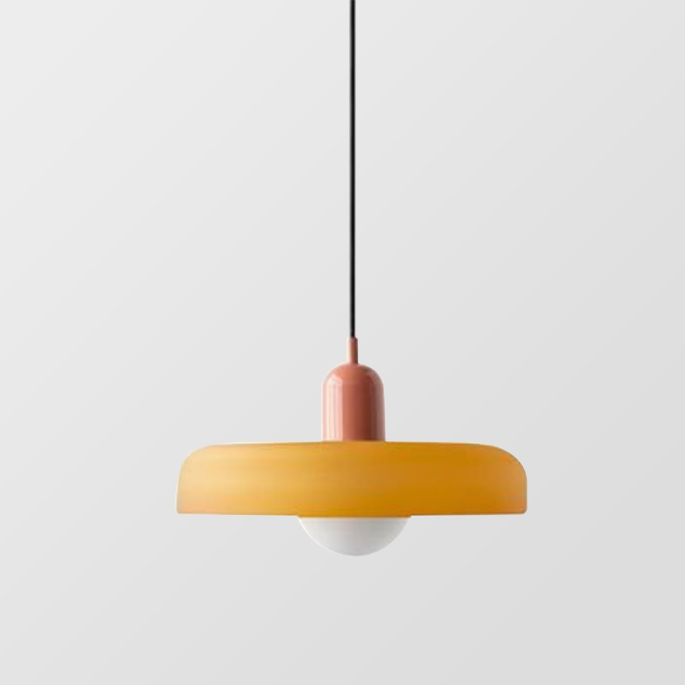 Moderne Hängelampe, orange, minimalistisches Design, Metall, E27-Fassung, Inneneinrichtung.