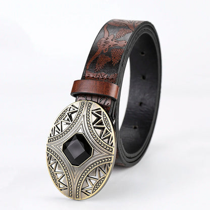 Brauner Ledergürtel mit gravierter Schnalle, schwarzer Stein, Herrenmode Accessoire.