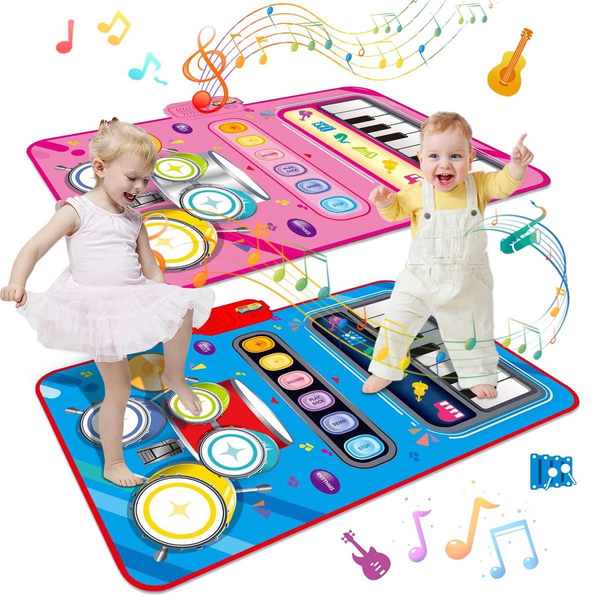 Zwei Kinder spielen auf bunter Musikmatte mit Klavier- und Trommelmotiven, sensorisches Spielzeug.
