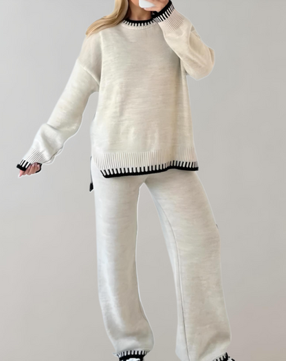 Zweiteiliges Damen-Set, cremefarben, stilvoll, nachhaltig, ideal für Alltag und Freizeit.