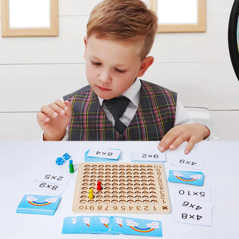Multiplikationsspel i trä för barn med lärkort – Maximo