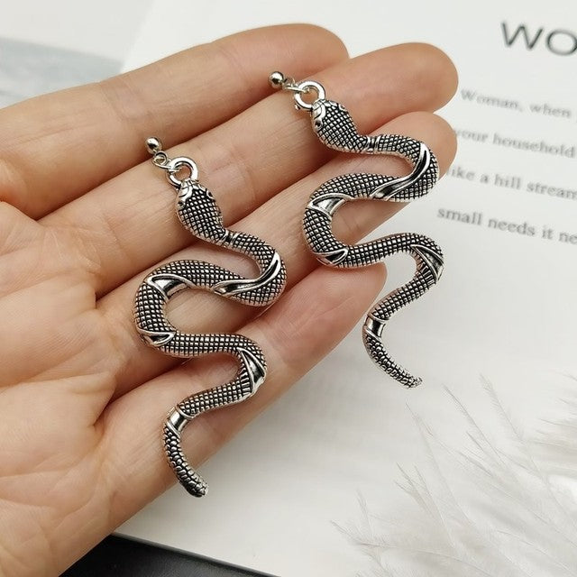 Silberne Schlangen-Ohrringe, Vintage-Stil, Retro-Design, Damen-Schmuck, modisch.