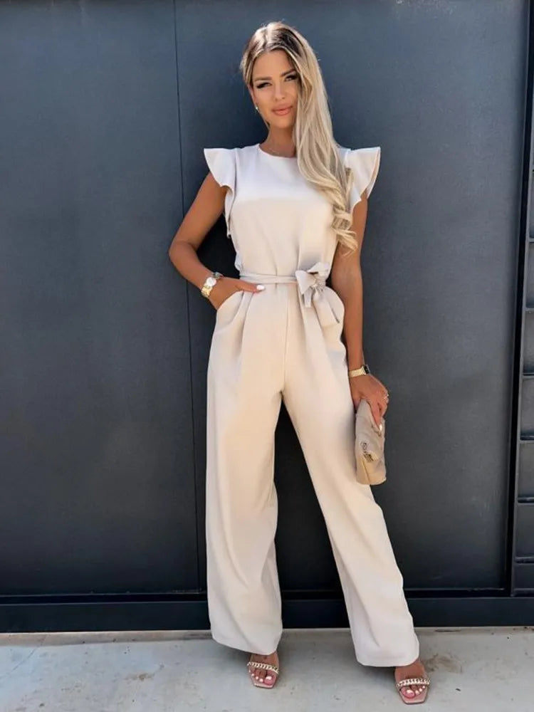 Eleganter Damen-Jumpsuit mit Schmetterlingsärmeln, beige, weit geschnitten, Sommermode 2024.