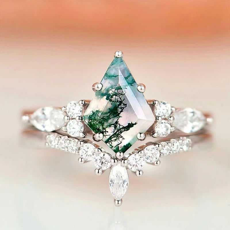 Moosachat-Ring mit Diamanten, geometrischer Schliff, Silberfassung, eleganter Schmuck, Damenring.
