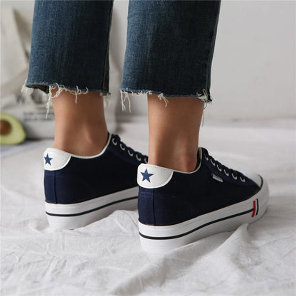 Snygga damsneakers i canvas med platåsula - Leonie