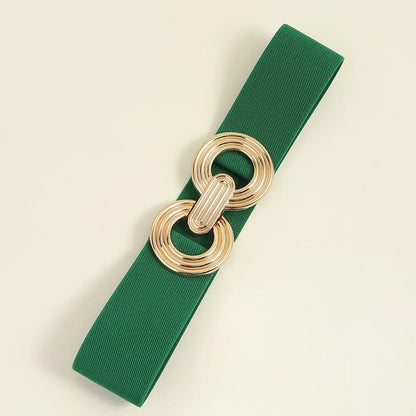 Grüner elastischer Gürtel mit goldener Schnalle, modisches Accessoire für Damen.