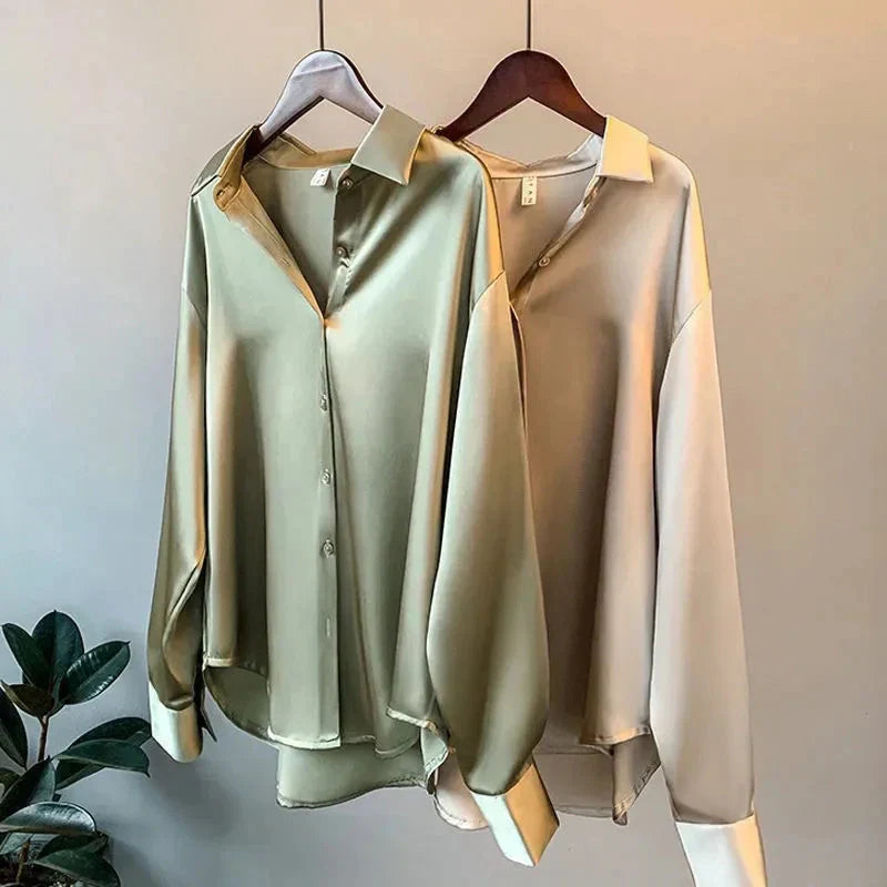 Stilfull satinblus för damer - Elina