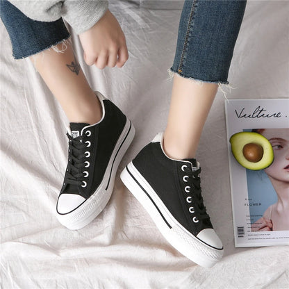 Snygga damsneakers i canvas med platåsula - Leonie