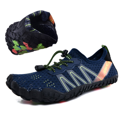 Blauer Sportschuh für Herren, atmungsaktiv, rutschfest, mit buntem Sohlenmuster.