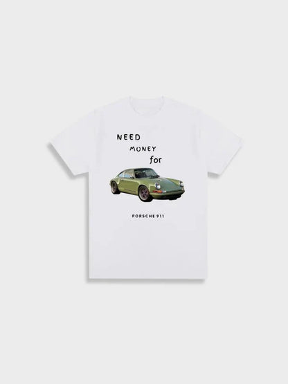 Weiße T-Shirt mit grünem Porsche 911 Druck, Text "Need Money for Porsche 911", Baumwolle.