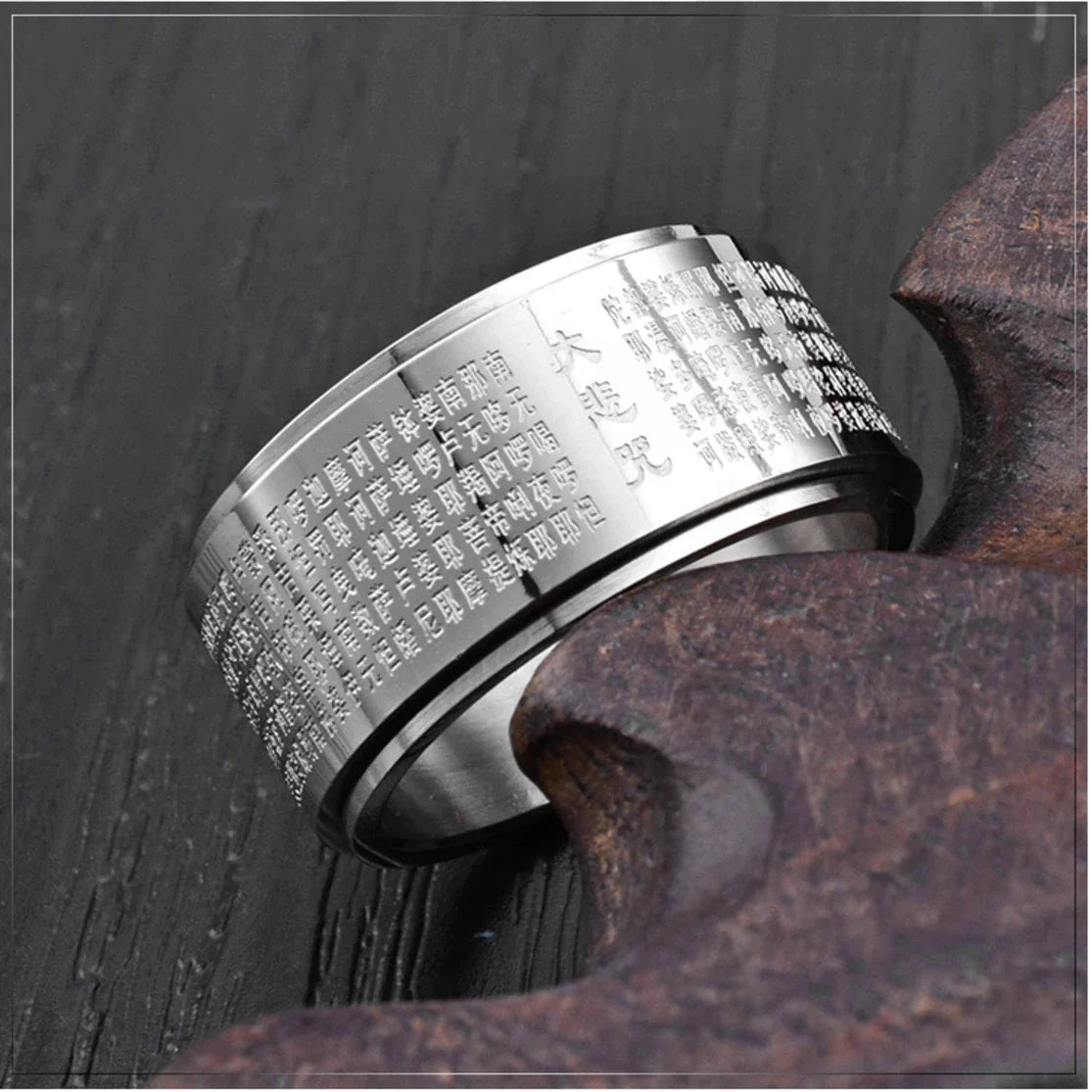 Silberner Edelstahlring mit chinesischen Schriftzeichen, Herrenring, modisches Accessoire.