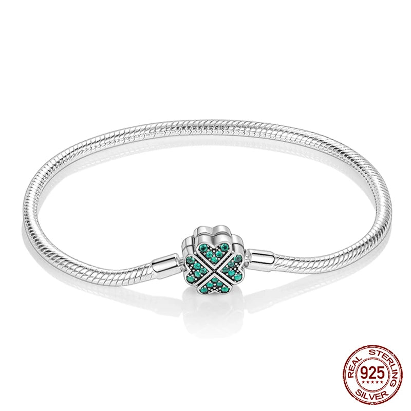 Silberarmband mit Kleeblatt-Anhänger, grüne Kristalle, 925 Sterling Silber, Damen-Schmuck.