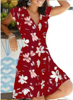 Frau in rotem Blumenkleid, V-Ausschnitt, Sommermode, Freizeitkleidung, Damenkleid.
