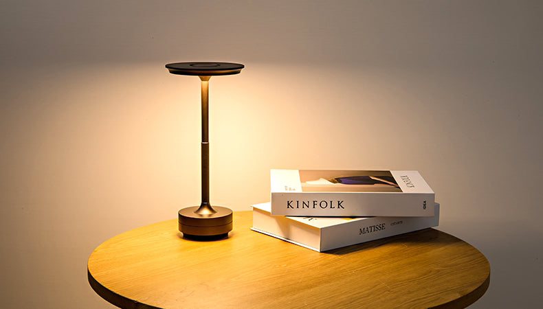 ClarityGlow Lyxutgåvan | Trådlös LED-bordslampa