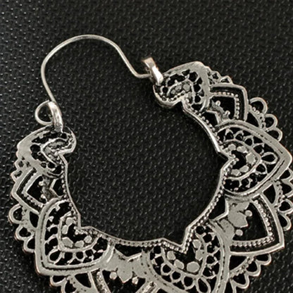Silberne filigrane Ohrringe, orientalisches Design, handgefertigt, Schmuck für Damen.