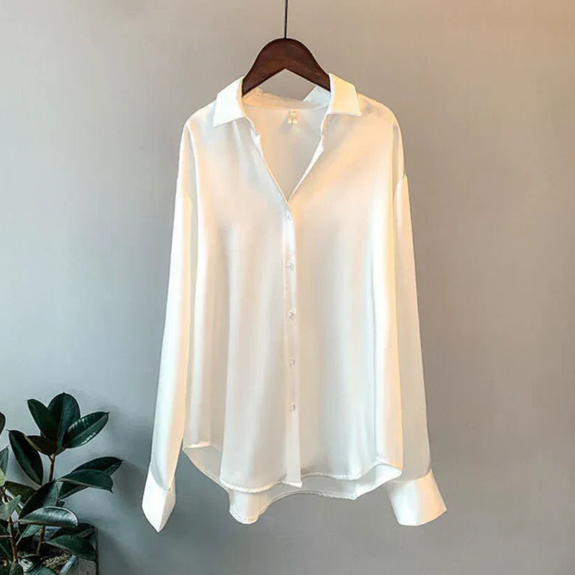 Stilfull satinblus för damer - Elina